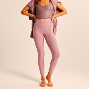 YPB crossover leggings